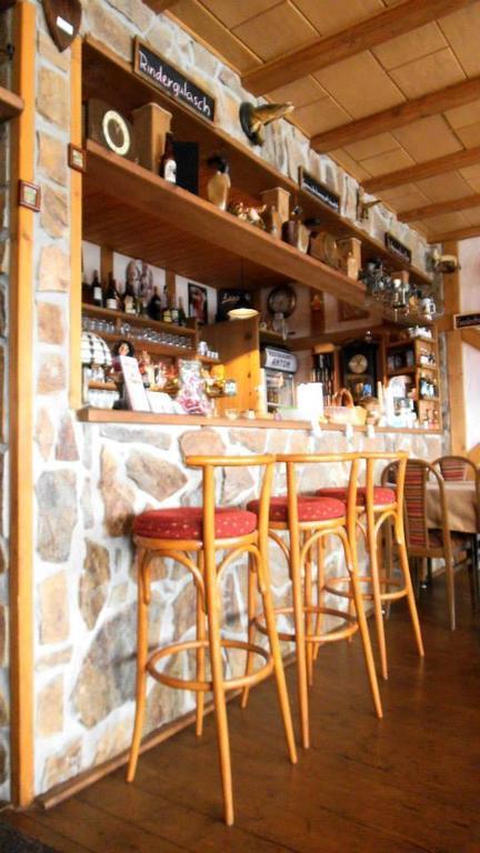 Restaurant Pension-Anton Jáchymov Exteriör bild
