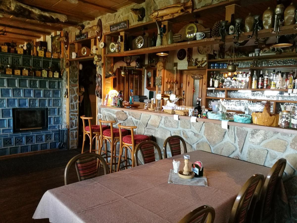 Restaurant Pension-Anton Jáchymov Exteriör bild